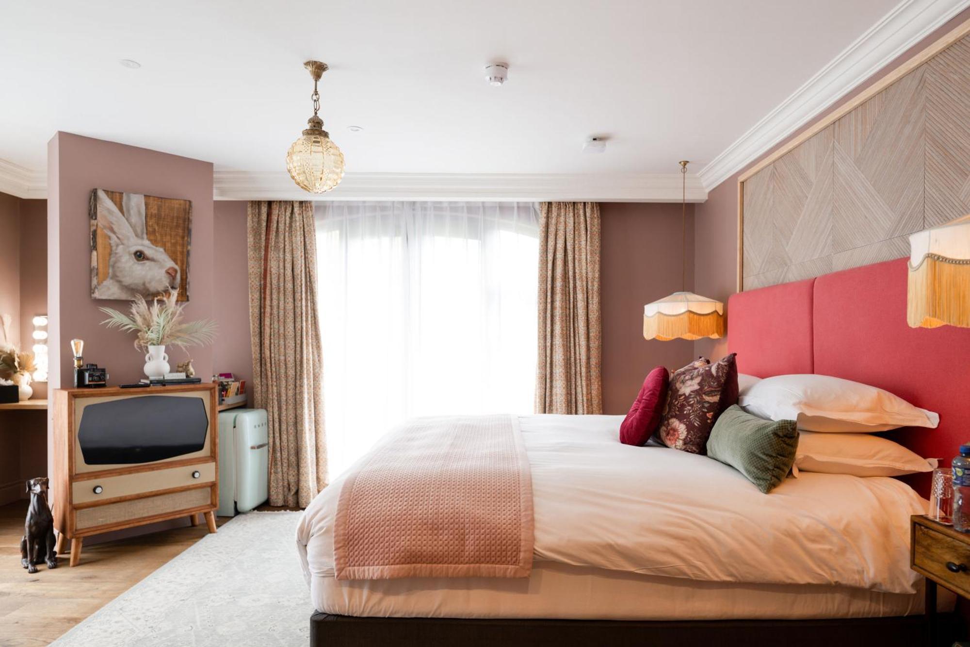 The Rabbit Hotel & Retreat Templepatrick Exterior foto